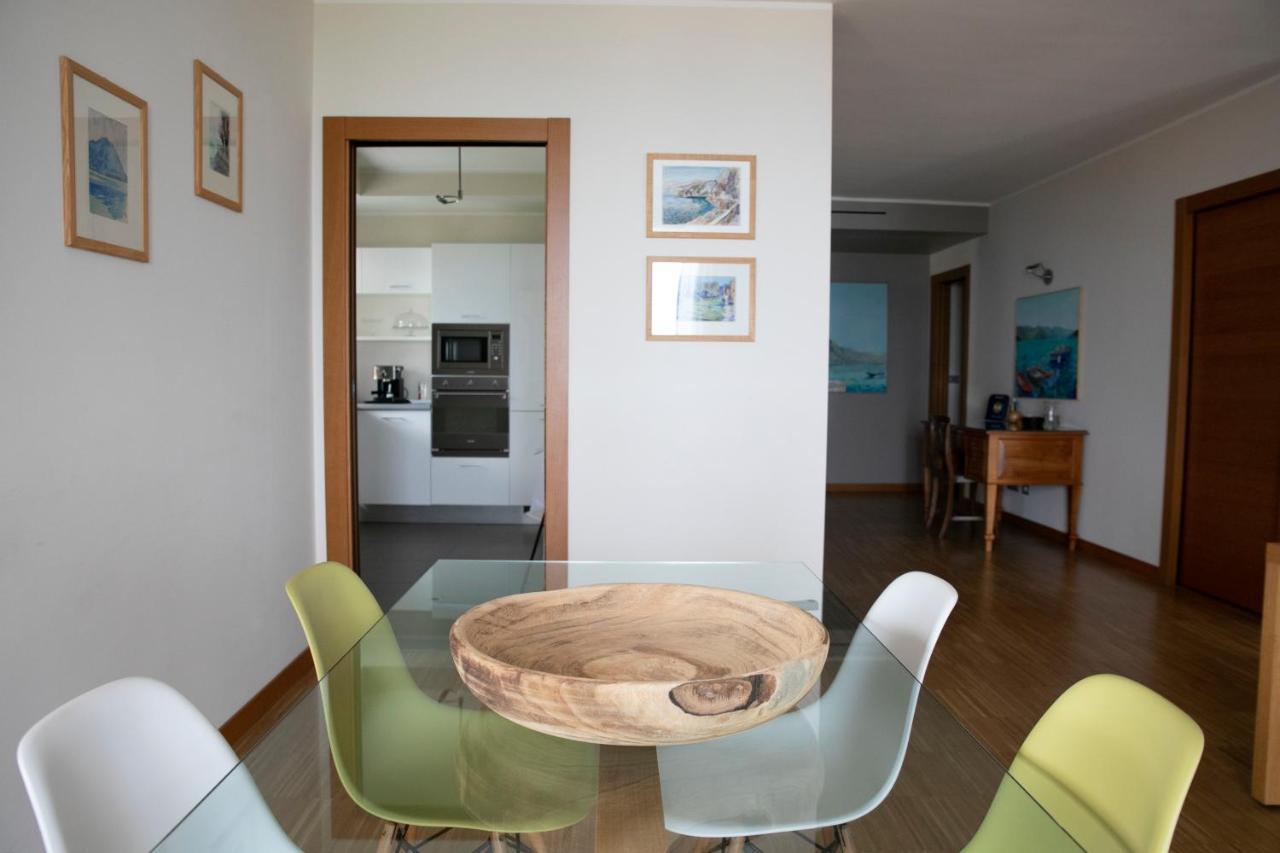 Ai Ronchi B&B Riva di Solto Exterior photo